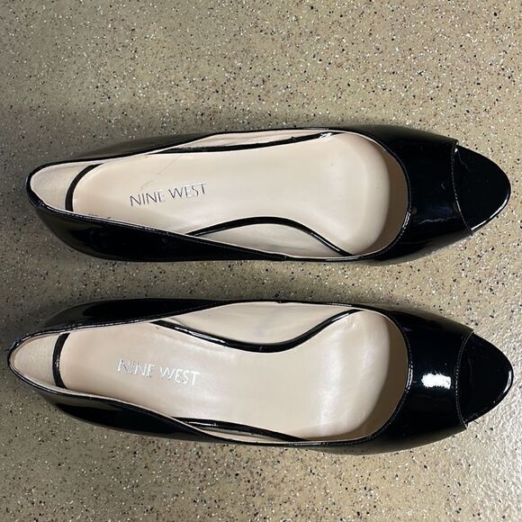 Nine West "Gilded" Black Patent Faux Leather Open Toe Platform Heels sz 8 - Picture 5 of 16